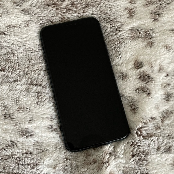 iPhone 11Pro - Picture 4 of 4